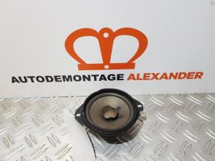Used Speaker Nissan Pixo (D31S) 1.0 12V Price on request offered by Alexander Autodemontage