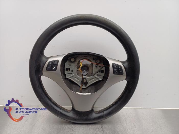 Begagnade Ratt BMW 1 serie (E87/87N) 118d 16V Pris € 120,00 Inklusive moms erbjuds av Alexander Autodemontage