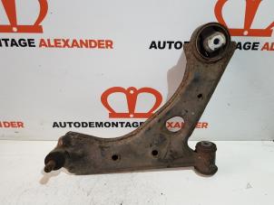 Used Front wishbone, right Alfa Romeo MiTo (955) 1.3 JTDm 16V Price € 20,00 Margin scheme offered by Alexander Autodemontage