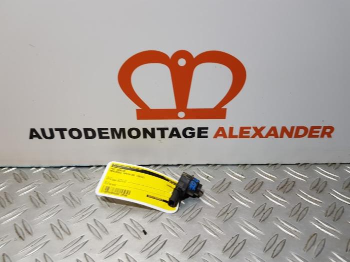 Usados Sensor PDC Mercedes Sprinter 3,5t (906.63) 319 CDI,BlueTEC V6 24V Precio € 30,00 Norma de margen ofrecido por Alexander Autodemontage