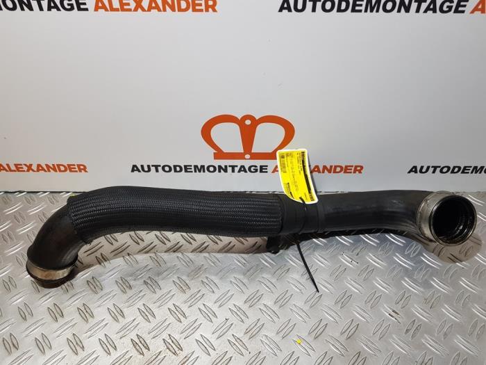 Gebrauchte Intercooler Schlauch Volkswagen Touareg (7LA/7L6) 5.0 TDI V10 Preis auf Anfrage angeboten von Alexander Autodemontage