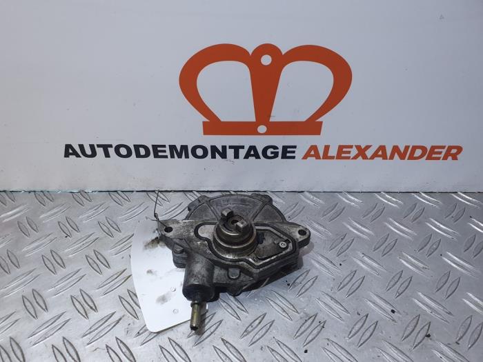 Usagé Pompe à vide (diesel) Mercedes A (W169) 2.0 A-180 CDI 16V 3-Drs. Prix sur demande proposé par Alexander Autodemontage