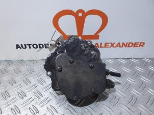 Usados Bomba de vacío (diésel) Mercedes Sprinter 4t (904) 412D 4x4 Precio de solicitud ofrecido por Alexander Autodemontage