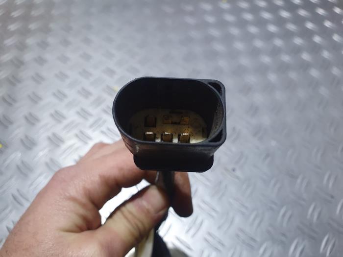 Sonde lambda d'un Volkswagen Golf IV (1J1) 1.6 16V 2002