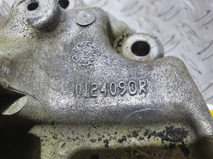 Engine mount from a Fiat Scudo (270) 1.6 D Multijet DPF 2013