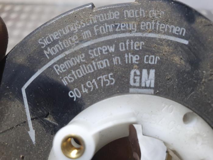 Airbagring from a Opel Astra F (56/57) 1.6i 16V 1997