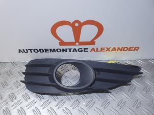 Used Cover plate fog light, left Opel Astra H (L48) 1.4 16V Twinport Price on request offered by Alexander Autodemontage