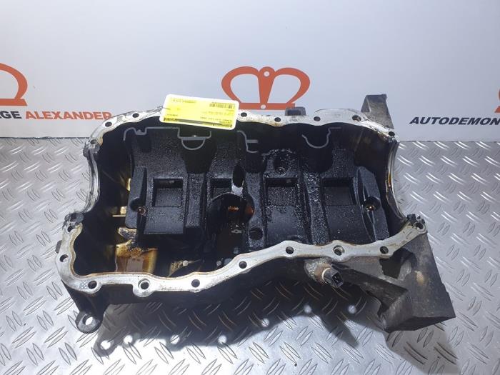 Gebrauchte Ölwanne Renault Clio III (BR/CR) 1.4 16V Preis € 20,00 Margenregelung angeboten von Alexander Autodemontage