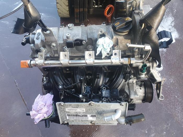 Moteur Skoda Fabia II Combi 1.2 TSI 03F103019L CBZA CBZA