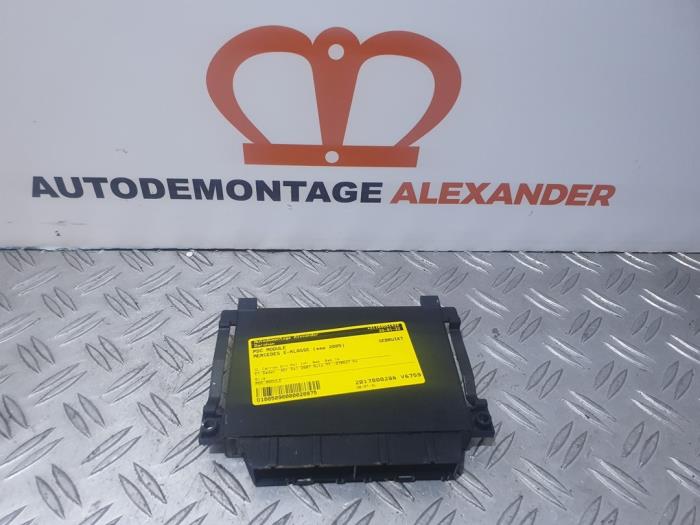Begagnade PDC-modul Mercedes E (W211) 3.0 E-280 CDI 24V Pris € 79,99 Inklusive moms erbjuds av Alexander Autodemontage