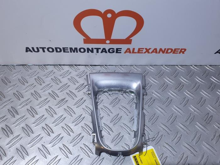 Begagnade Mittkonsol Citroen C3 (SC) 1.6 HDi 92 Pris på förfrågan erbjuds av Alexander Autodemontage