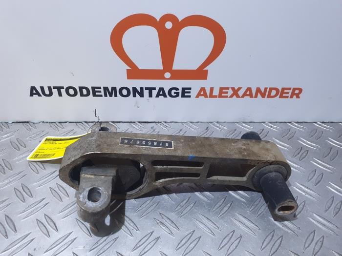 Used Engine mount Fiat Fiorino (225) 1.3 JTD 16V Multijet Price on request offered by Alexander Autodemontage