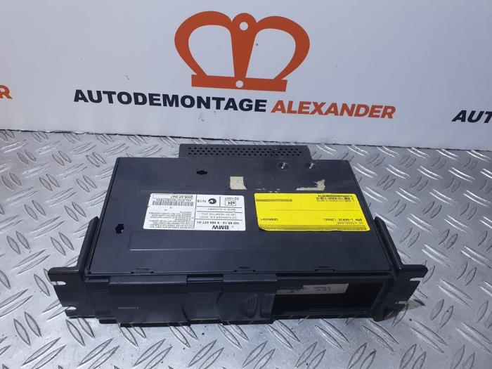 Używane Zmieniarka CD BMW 1 serie (E87/87N) Cena na żądanie oferowane przez Alexander Autodemontage