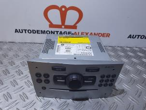 Used Radio CD player Opel Corsa III 1.3 CDTI 16V 95 Price on request offered by Alexander Autodemontage