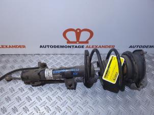 Used Front shock absorber, right BMW Mini One/Cooper (R50) 1.6 16V One Price € 50,00 Margin scheme offered by Alexander Autodemontage