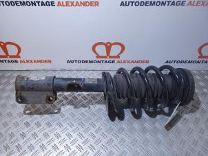 Używane Amortyzator wstrzasów lewy przód BMW X5 (E53) 3.0d 24V Cena na żądanie oferowane przez Alexander Autodemontage