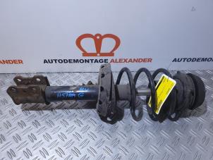 Usagé Amortisseur avant droit Opel Astra G (F08/48) 1.6 16V Twin Port Prix sur demande proposé par Alexander Autodemontage