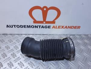 Used Air intake hose Peugeot 508 (8D) 2.0 Hybrid4 16V Price € 20,00 Margin scheme offered by Alexander Autodemontage