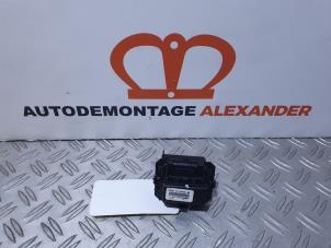 Usagé Résistance chauffage Peugeot 508 (8D) 2.0 Hybrid4 16V Prix € 30,00 Règlement à la marge proposé par Alexander Autodemontage