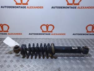 Używane Amortyzator lewy tyl Peugeot 508 (8D) 2.0 Hybrid4 16V Cena € 80,00 Procedura marży oferowane przez Alexander Autodemontage
