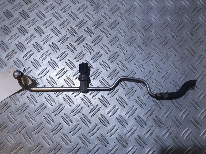 Fuel line from a Volkswagen Touran (1T1/T2) 1.6 FSI 16V 2003