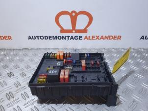 Used Fuse box Volkswagen Touran (1T1/T2) 1.6 FSI 16V Price € 50,00 Margin scheme offered by Alexander Autodemontage