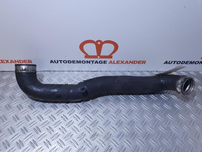 Gebrauchte Intercooler Schlauch Volkswagen Touareg (7LA/7L6) 5.0 TDI V10 Preis auf Anfrage angeboten von Alexander Autodemontage