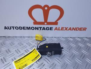 Usados Cierre airbag Volkswagen Touareg (7LA/7L6) 5.0 TDI V10 Precio de solicitud ofrecido por Alexander Autodemontage