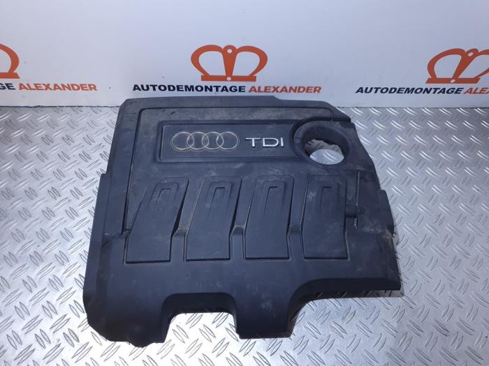 Engine protection panel from a Audi A3 (8P1) 1.6 TDI 16V 2010