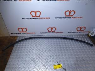 Used Bonnet rubber Audi A3 (8P1) 1.6 TDI 16V Price on request offered by Alexander Autodemontage