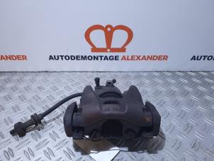 Used Front brake calliper, left Alfa Romeo Giulietta (940) 1.6 JTDm 16V Price € 70,00 Margin scheme offered by Alexander Autodemontage