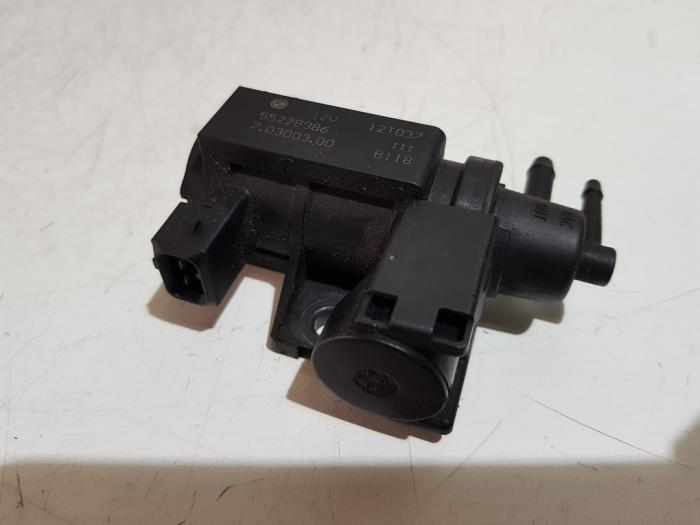 Turbo relief valve from a Fiat Punto Evo (199) 1.3 JTD Multijet 85 16V Euro 5 2012
