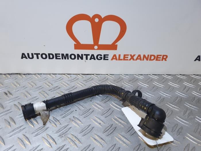 Water pipe from a Alfa Romeo Giulietta (940) 1.6 JTDm 16V 2011