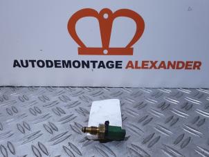 Used Fuel pressure sensor Renault Clio III (BR/CR) 1.5 dCi 85 Price on request offered by Alexander Autodemontage
