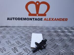 Używane Przewód paliwowy Renault Megane II (BM/CM) 1.5 dCi 80 Cena na żądanie oferowane przez Alexander Autodemontage