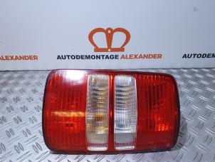 Gebrauchte Rücklicht rechts Volkswagen Caddy III (2KA,2KH,2CA,2CH) 1.6 TDI 16V Preis € 40,00 Margenregelung angeboten von Alexander Autodemontage