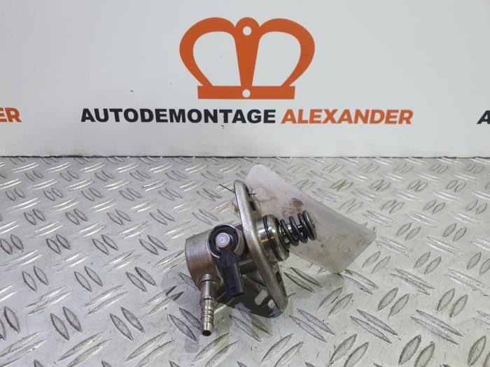 Begagnade Högtryckspump Seat Leon (5FB) 1.4 TSI 16V Pris € 100,00 Marginaltabell erbjuds av Alexander Autodemontage