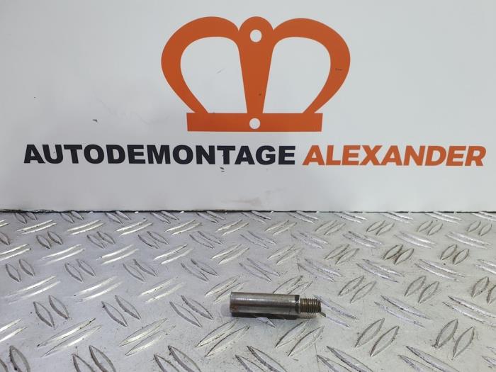 Usagé Kit boulons Volkswagen Polo V (6R) 1.2 TDI 12V BlueMotion Prix € 10,00 Règlement à la marge proposé par Alexander Autodemontage
