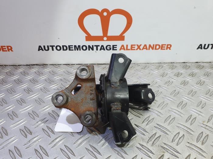 Usagé Support moteur Mitsubishi Space Star (A0) 1.2 12V Prix sur demande proposé par Alexander Autodemontage