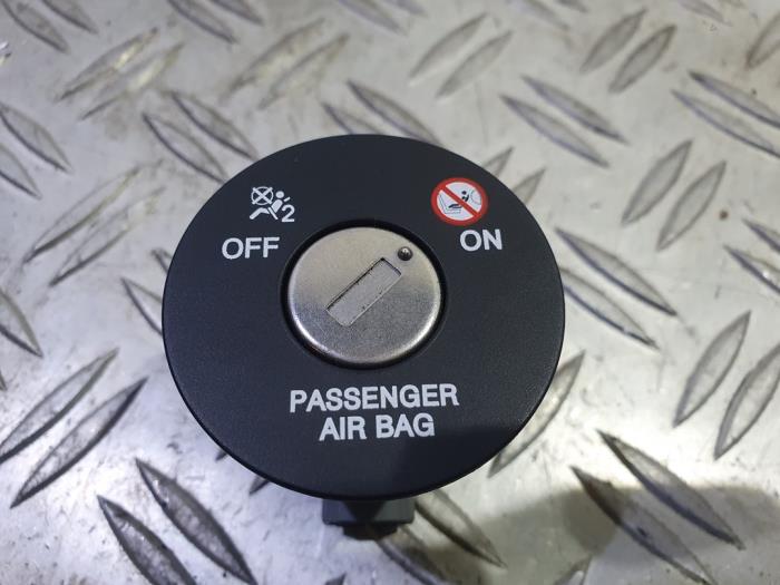 Airbag switch Kia Picanto 1.0 12V XXXXX0