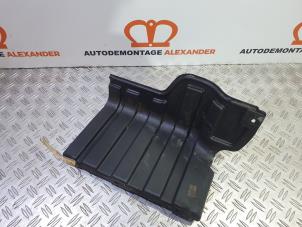 Usagé Plaque de protection moteur Kia Picanto (TA) 1.0 12V Prix € 20,00 Règlement à la marge proposé par Alexander Autodemontage