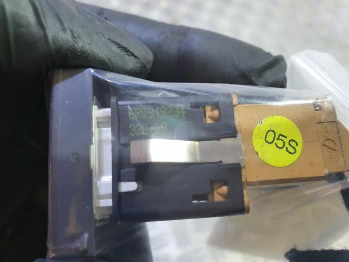 Airbag indicator light Volkswagen Polo V 1.2 12V BlueMotion Technology