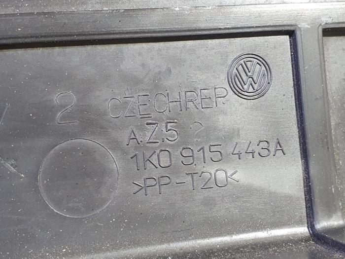 Batterieabdeckung Abdeckung Batterie 1K0915443A VW Golf V 5 03-08, 39,99 €