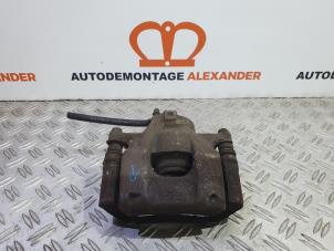 Used Front brake calliper, right Citroen C1 1.0 12V Price on request offered by Alexander Autodemontage