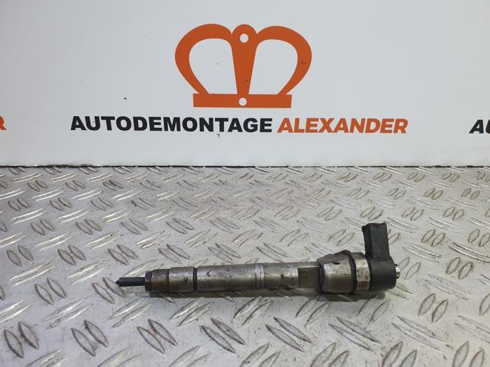 Usagé Injecteur (diesel) Mercedes Sprinter 3t (903) 313 CDI 16V 4x4 Prix € 150,00 Règlement à la marge proposé par Alexander Autodemontage