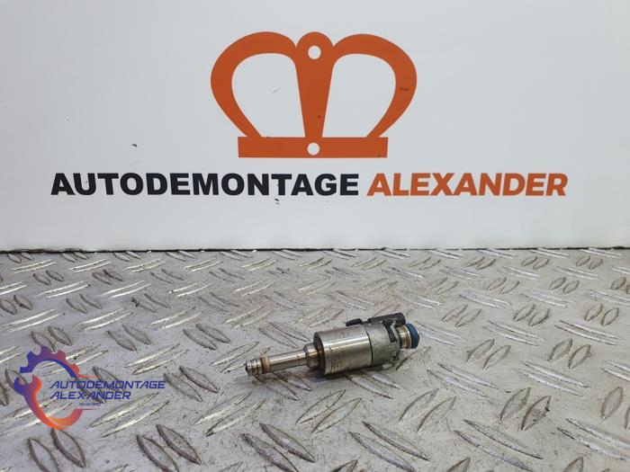Usagé Injecteur (injection essence) Volkswagen Golf VII (AUA) 1.2 TSI 16V Prix € 39,95 Règlement à la marge proposé par Alexander Autodemontage