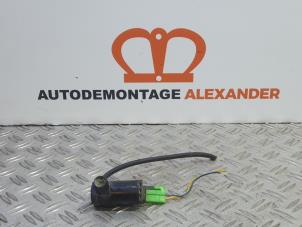 Used Windscreen washer pump Nissan Pixo (D31S) 1.0 12V Price on request offered by Alexander Autodemontage