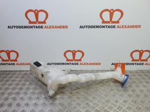 Used Front windscreen washer reservoir Seat Ibiza IV (6J5) 1.4 TDI Price € 20,00 Margin scheme offered by Alexander Autodemontage