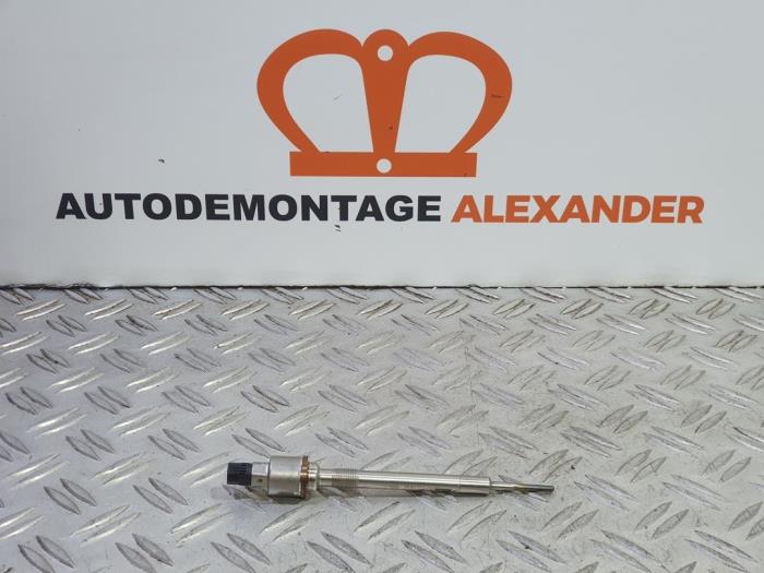 Glow plug Opel Zafira Tourer 1.6 CDTI 16V ecoFLEX 136 55571600 B16DTH
