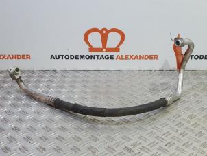 Używane Przewód klimatyzacji Renault Trafic New (FL) 2.5 dCi 16V 115 FAP Cena na żądanie oferowane przez Alexander Autodemontage